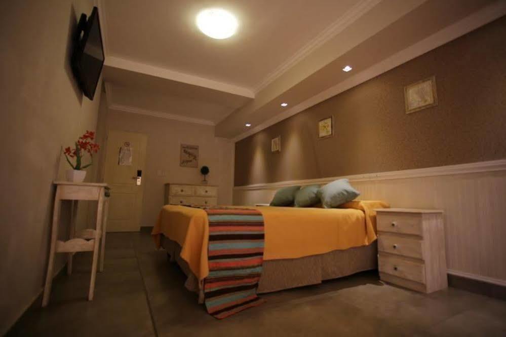 Club House Hotel Вілья-Карлос-Пас Екстер'єр фото